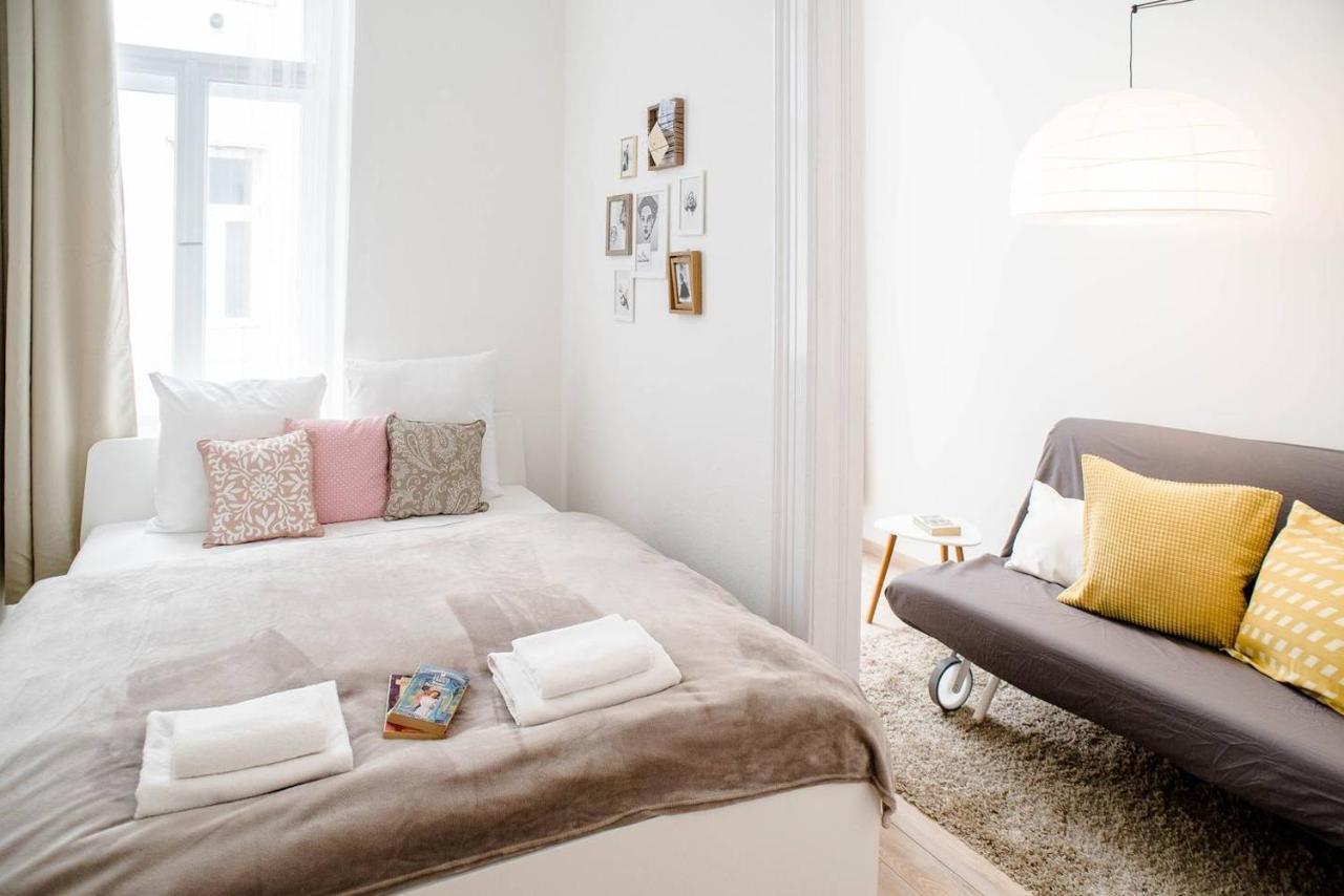 Comfy, Renewed 3 Bedroom Apt In Center Budapest Kültér fotó